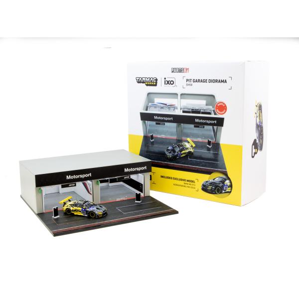 Tarmac Works T64D-001-BM Racing Pit Garage - BMW Pitbox（ジオラマ