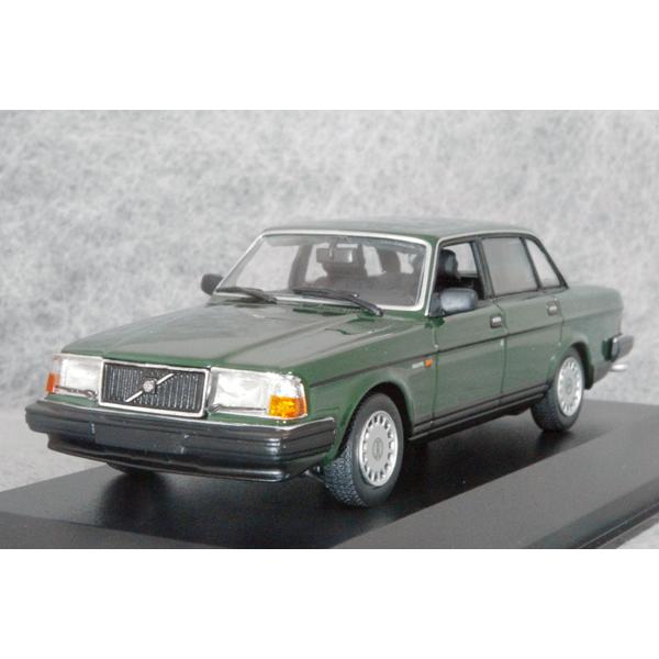 ミニチャンプス ボルボ240 GL パトカー ミニチャンプス ボルボ240 GL パトカー - メルカリ