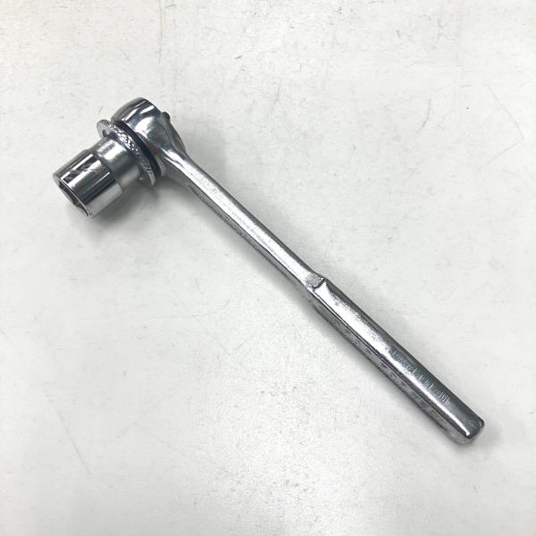 現品　クラシッックミニ　純正ホイールナットサイズ　レンチ
