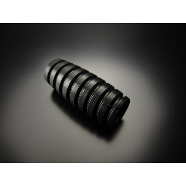 ホンダ純正チェンジペダルラバー単体取り付け方法：熱湯に入れてやわらかくしてから、径の大きい方から入れてください純正品番：95011-40000