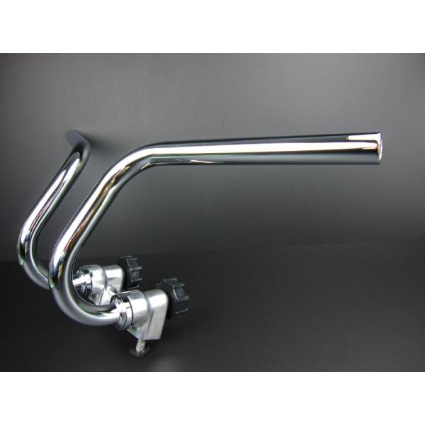 ■特長モンキー用折りたたみハンドル2cmダウンタイプ。純正ケーブルがそのままご使用いただけるため、ハンドル交換にコストと時間がかからずお薦めです。2020年7月より幅がスリム、若干のナロー気味になり、コンパクトな印象のハンドルバーになりまし...