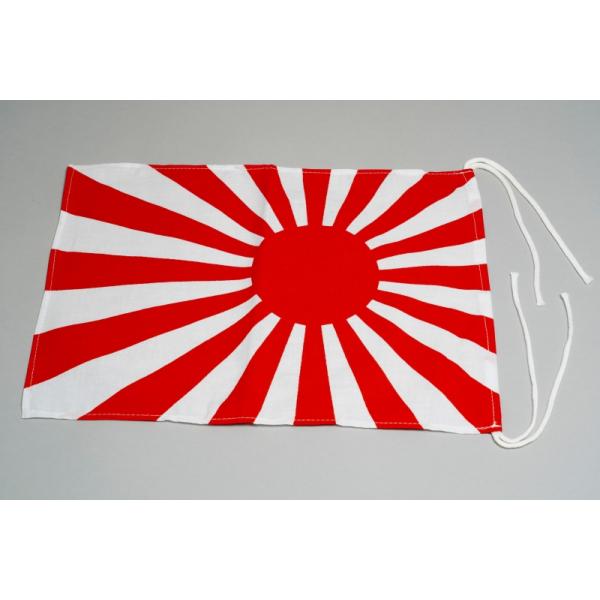 ■特長バイクの旗棒用にちょうどよいサイズの旭日照旗です。縦20cm×横30cmでバイクにちょうど良いサイズです。綿100%で質感のよい旗に仕上がっています。旧車やカスタム車におすすめです。■デザイン旭日照旗■製品詳細材質 綿寸法 縦20cm...