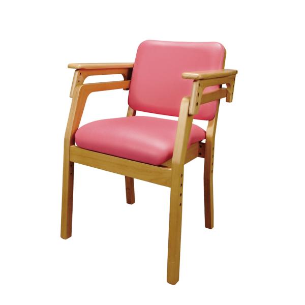 正しい座位の確保は誤飲防止にも効果的！寸法調整可能、どなたにもフィットし、立ち座りがしやすい椅子です。自宅でも施設でもご使用できます。・特徴1.座面と背もたれに傾斜をつけたことで、深く座りやすく、正しい姿勢が保ちやすくなっています。2. 利...