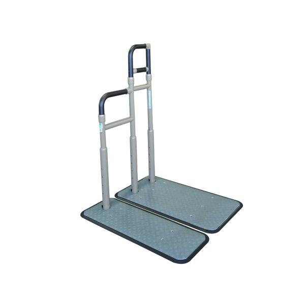 ○特徴・段違いの手すり形状で、上り下りも安心。・手すりの取付位置を選べます。・手すりの高さ調節が簡単に※BS桜ステップ台をBS桜と併用していただくことで、より快適にお使いいただけます。※BS桜ステップ台は別売りになります。