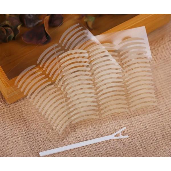 二重カテゴリーランキング1位！超人気のメッシュ式アイテープ。Youtubeでも話題になり、大好評をいただいております。医療用二重まぶたテープ、のりは必要ありません。おしゃれなプッシャー付き　　5枚セット　240枚入り　約4ヶ月分10枚セット...