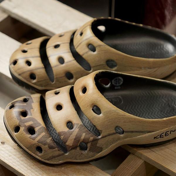 キーン　keen ヨギ　サンダル　　アウトドア　キャンプ KEEN（キーン） サンダル ヨギ アーツフル M YOGUI ARTSFULL 1022261