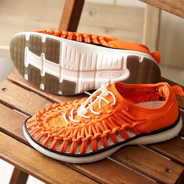 KEEN キーン UNEEK O2 ユニーク オーツー レッド 26cm 楽天市場】 キーン UNEEK O2 ユニーク オーツー 1019944 TB/TR