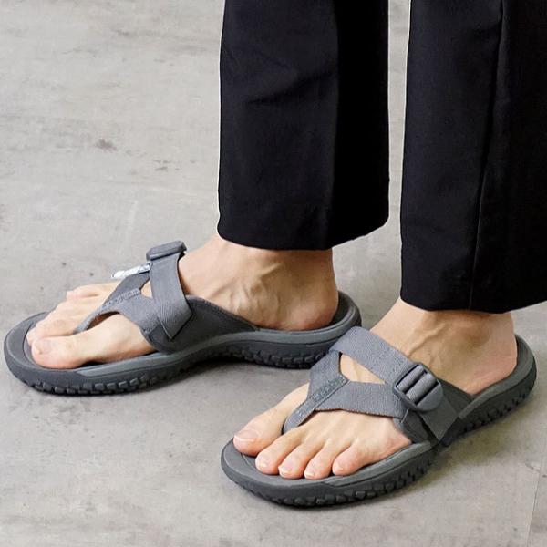 keen SOLR サンダル Men's Black Water Hiking Sandals - SOLR | KEEN Footwear
