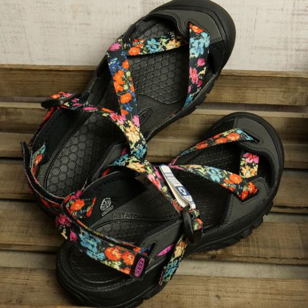 KEEN23.5cm カラフルストラップ スポーツサンダル mischiefstyle_10070674