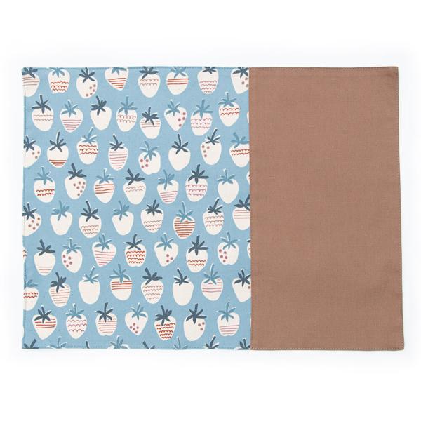 ●商品仕様素材：綿100％サイズ：縦３０ｃｍ　×　横４０ｃｍ製造国：日本●商品の主な特徴・安心の日本製！当社で丁寧に縫製しました。・学校机に合う30×40cmサイズです。【用途】○プレゼントとして： 入学祝い 入園祝い 卒業祝い 卒園祝い ...