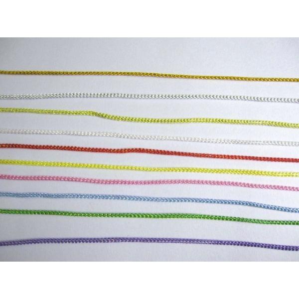 メタリック ひも 　カラー10 色　　　1m 単位の切り売りです　サイズ：太さ　約 2 ミリ　材質：レーヨン85%　　ポリエステル15%　いろいろな手芸の飾りや、「ひも」に利用できます。 　細い紐 ですが、以外に強くて切れません。　　１m　...