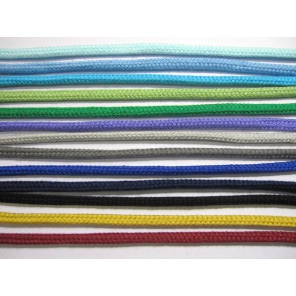 アクリルカラーひも　太　　　1m 単位の切り売りです　サイズ：太さ　約 7 ミリ　　　材質：アクリル 100%　体操服入れ、ナップサック等、大きめの袋に適してます。　みつばやYMショップでも、手芸キットに使っています。　　１m　　７４円（税...