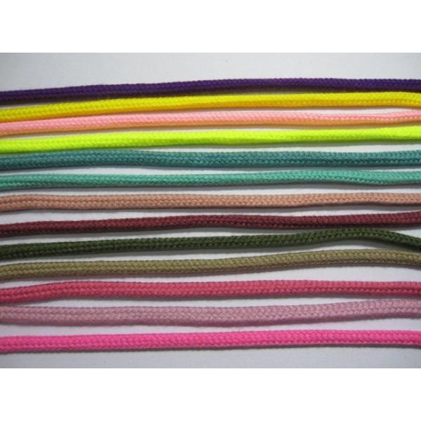 アクリルカラーひも　太　　　1m 単位の切り売りです　サイズ：太さ　約 7 ミリ　　　材質：アクリル 100%　体操服入れ、ナップサック等大きめの袋に適してます　みつばやYMショップでも、手芸キットに使っています。　尚、カラーの蛍光きみどり...