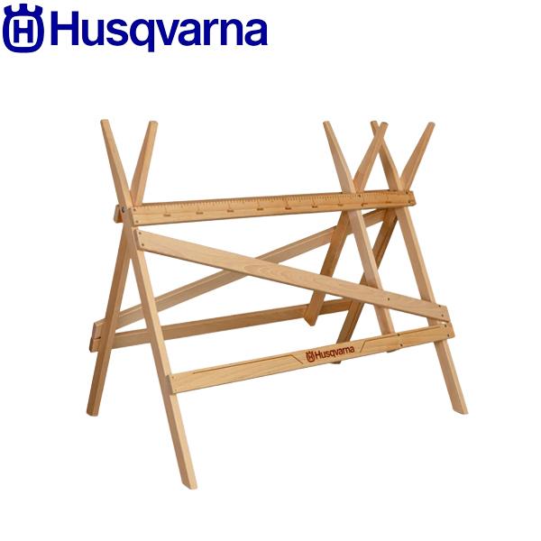 ▼重い丸太の切断、大工仕事、DIY作業などに最適な、頑丈で安定感のある木製スタンドです。内蔵のメジャーボードにより、正確なカットが可能。使用後は折りたたんでコンパクトに収納できます。■仕様【全高】90cm【全長】102cm【全幅】73cm[...