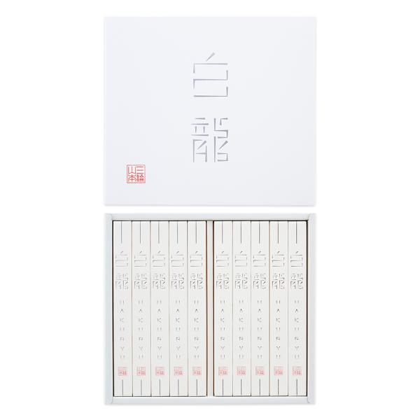 直径約0.6ミリの極細麺。口あたりは絹のようになめらか。絶妙なコシと喉越しを追求し、白龍が生まれました。1年熟成ならではの旨味や風味も十分に楽しめる贅沢なそうめんです。