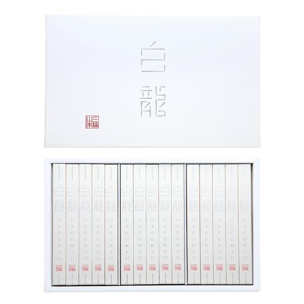 直径約0.6ミリの極細麺。口あたりは絹のようになめらか。絶妙なコシと喉越しを追求し、白龍が生まれました。1年熟成ならではの旨味や風味も十分に楽しめる贅沢なそうめんです。