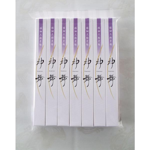 ●極細麺「神舞」TV番組「ケンミンショー」で紹介された最高ランクの「三輪の神杉」よりもさらに細く仕上げた極細素麺です。製造してから１年間熟成させてからの出荷を厳守しています。1年間の熟成によって、細い中にもコシがある「三輪素麺みなみオリジナ...