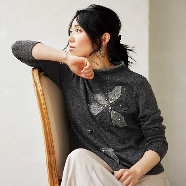 おしゃれ トップス レディース 秋 冬 ビジュー使い花モチーフカットソー 50代 60代 70代 80代 ミセスファッション シニアファッション 服 京都通販 ミセスのファッション館 通販 Yahoo ショッピング