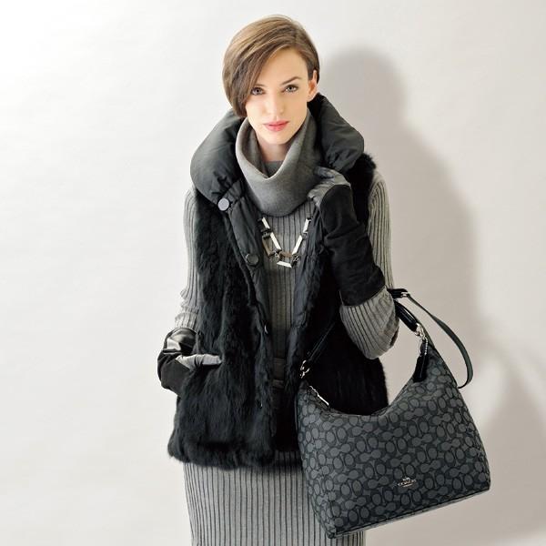 ベスト リアルファー レディース 秋 冬 ラビットファーリバーシブルベスト 40代 50代 60代 70代 ミセスファッション シニアファッション 服 京都通販 ミセスのファッション館 通販 Yahoo ショッピング