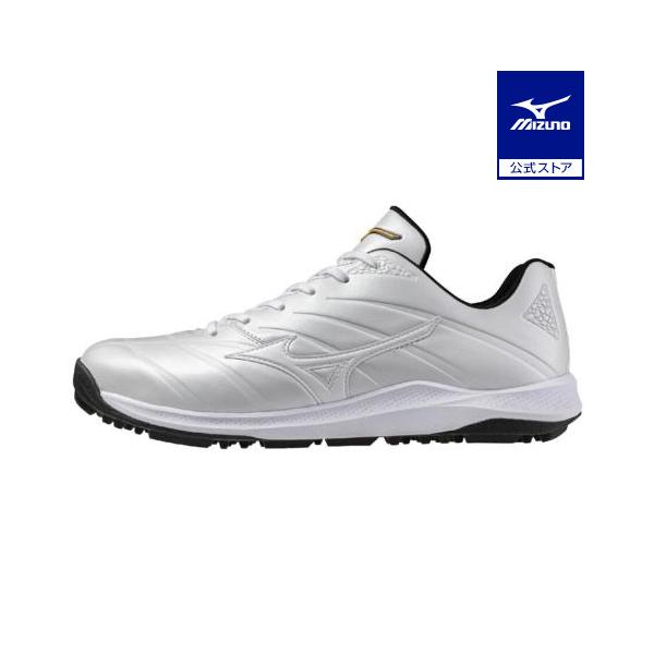 本格派の野球専用設計ミズノプロトレシューの紐式が登場。ミズノエナジーが全面搭載され、より「エネルギー」を感じられる力強い着地感と共に、土や芝でのグリップ力と長時間履いても疲れにくい快適性を追求した新ソールを搭載。アッパー本体全面に人工皮革を...