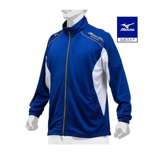 シャドーストライプが特徴の高級感のある素材を採用。