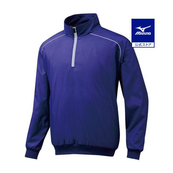 リーズナブルでかつシンプルなテイストのハーフZIPジャケット。