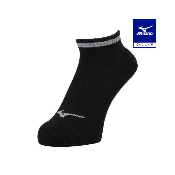 ベーシックな機能でシンプルデザインのアンクル丈ソックス。適度なフィット性でシューズとの干渉を緩和します。足底パイル設計で適度なクッション性を有し、地面からの衝撃を緩和します。シンプルなデザインなので、スポーツや普段にも使いまわししやすいソッ...