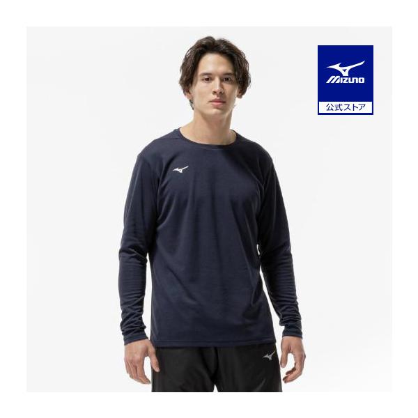 ブレスサーモが吸湿・発熱し、寒い外へも飛び出したくなる一着！アクティブな冬のトレーニングシーンをサポート。