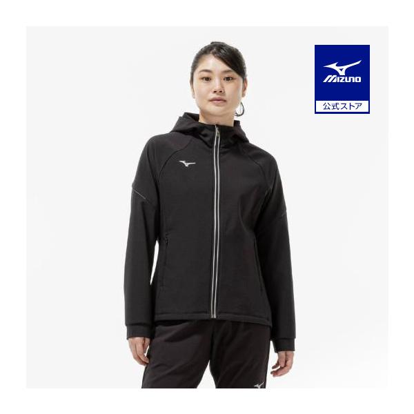 冷気を通しにくく、ストレッチ性を兼ね備えることで、アクティブな冬のトレーニングシーンをサポートするジャケット。様々な部位に配置された再帰反射材で夜間の視認性に配慮。ランニングにもおすすめ！