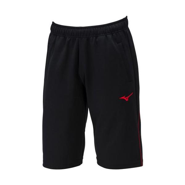 汗を素早く吸収拡散しストレッチがある生地を採用。ステッチがポイントのウォームアップハーフパンツです。