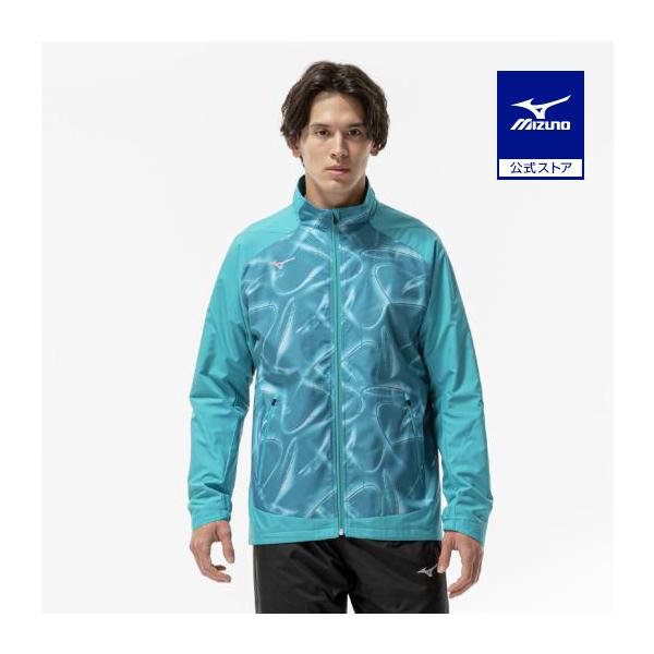 ブレスサーモが吸湿・発熱し寒い外へも飛び出したくなる一着！冬のトレーニングシーンをサポート。