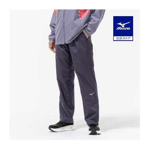 ブレスサーモ裏地が吸湿発熱し、アクティブな冬のトレーニングシーンをサポートするウォーマーパンツ。