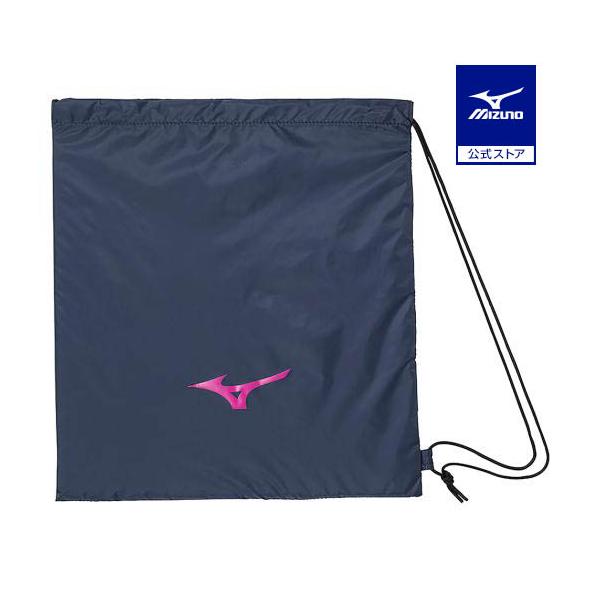 シューズを入れたりマルチに活躍