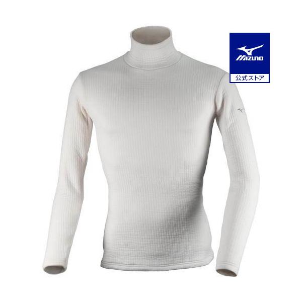 一番温かいブレスサーモ、高い保温力と発熱力で極寒時のゴルフも快適に