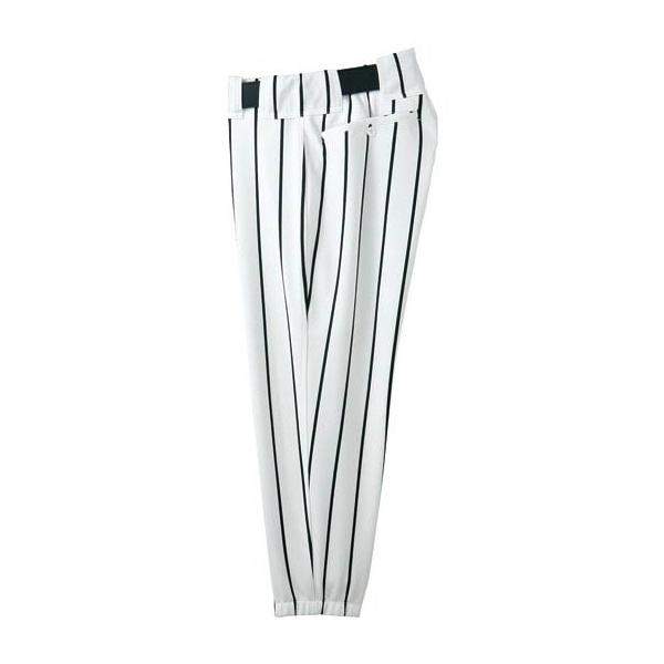 ボリューム感と風合いある生地にストライプ柄を採用。