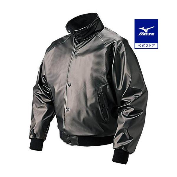 ジュニア用のグラウンドコートです。