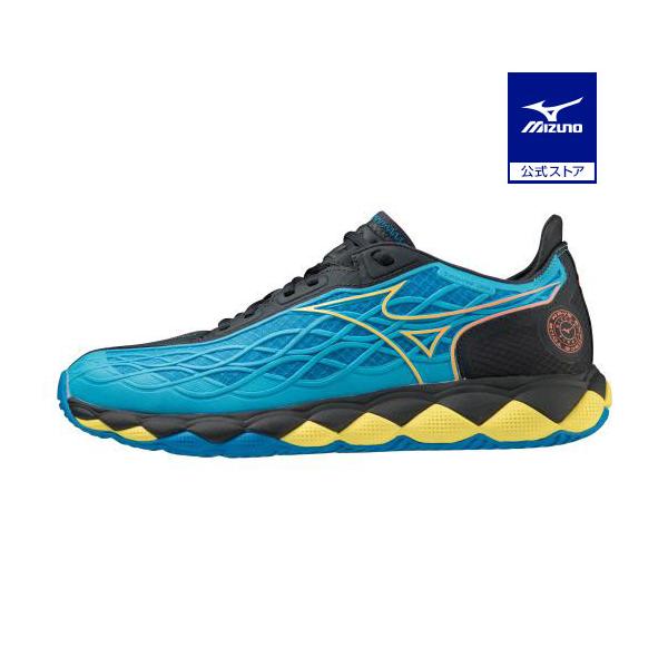 ベースライナーに向けた新TOURモデル。「試合の最後まで強いストロークを打ち続ける」を追求した設計。 テニスシューズ