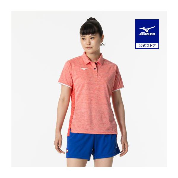 そろそろ恋しいポロシャツタイプ。少し丸みを帯びたエリがフェミニンな印象を演出します。カラーはチャコール、ソニックブルー、デュバリーレッドの3色。どれも優しい中間色で、杢生地の柔らかい風合いにしっくりとなじみます。サイドの切り替えもおしゃれで...