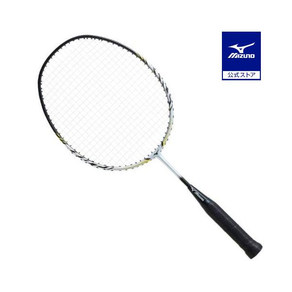 バドミントンのスリルや面白さをそのままに、手軽さとやさしいルールで楽しさをグンとアップ。ファミリーバドミントン専用、グラファイトを採用した軽量タイプのラケット。※ケース付き