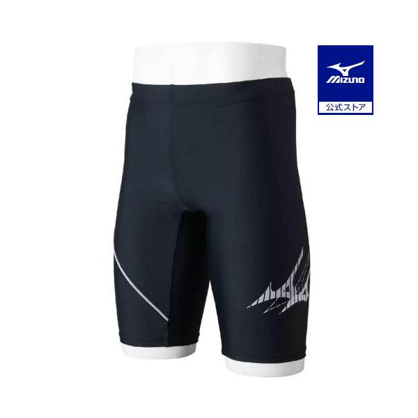 Fitnessプールで歩くことを楽しむフィットネス水着です。ロゴのワンポイントが特徴。