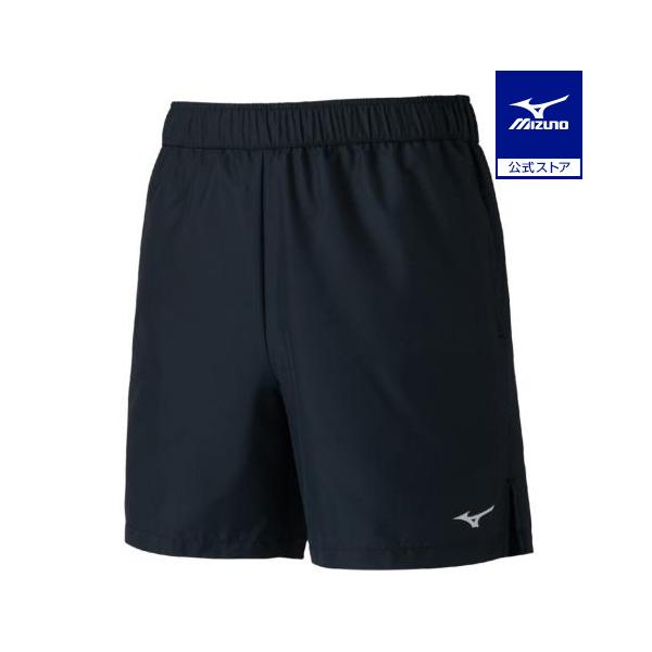 スイムチームアパレルで使用している、撥水性のあるマイクロフト素材のショートパンツです。