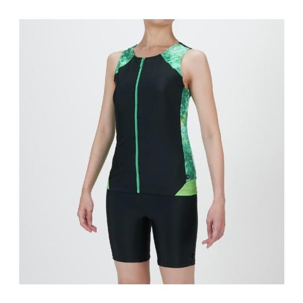 Fitness着脱がしやすいフロントファスナー付きセパレーツ。サイドと腰回りの切り替えでスタイルをすっきりと見せてくれます。着脱時にずれにくい縫い付けカップタイプ採用。トップスがめくれにくいようボタンがついています。