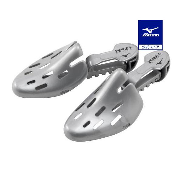 シューズの型崩れ防止、保型用。