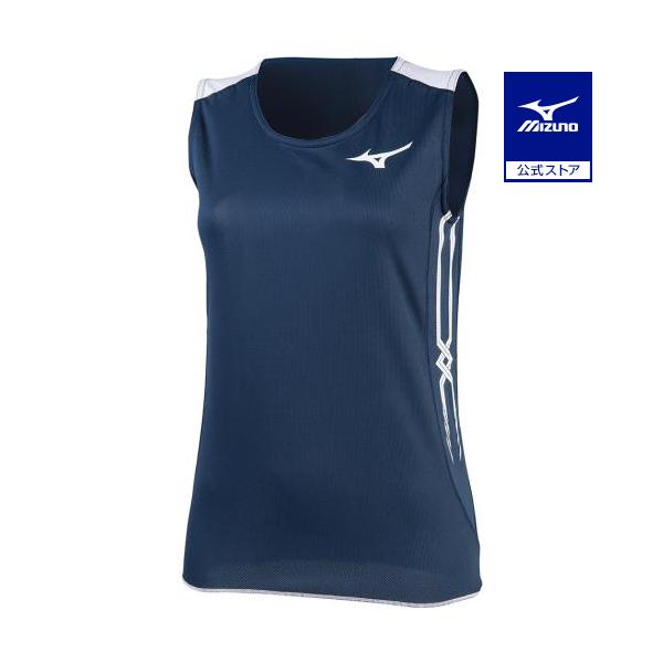 脇部分にMCラインが入ったレーシングウエア。肩部分をホワイトで切り替えたデザイン。