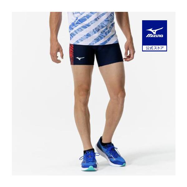 シーズンモチーフのプリント入りのショートタイツ。