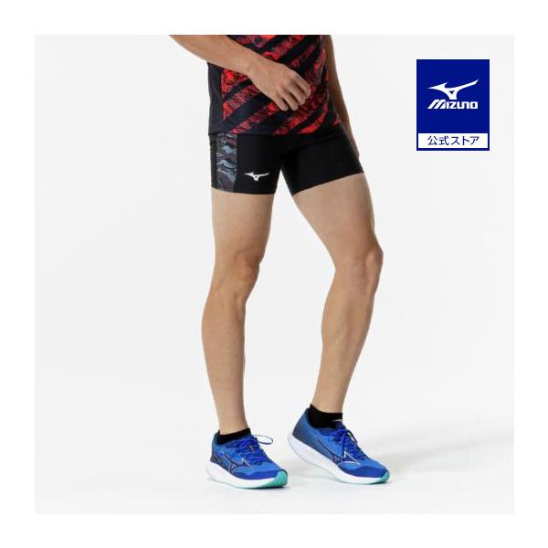 シーズンモチーフのプリント入りのショートタイツ。