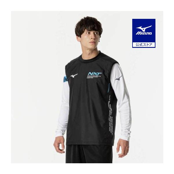 N-XT ロゴデザインのスポーティーなノースリーブタイプの動きやすく使いやすいピステが登場。練習時の肩回りの動かしやすさが特徴。