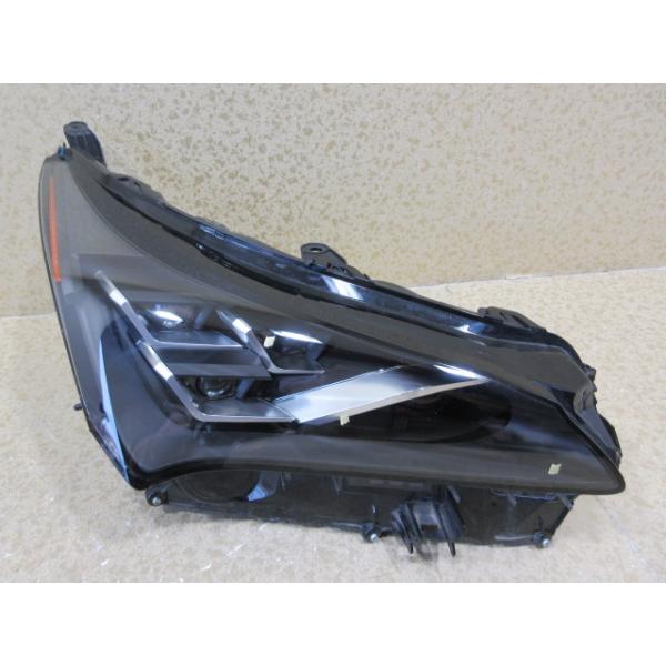 良品　レクサス　NX　AGZ10　AYZ10　後期　３眼　純正　LED　右　ヘッドライト　刻印：V7　KOITO　78-32　81145-78230