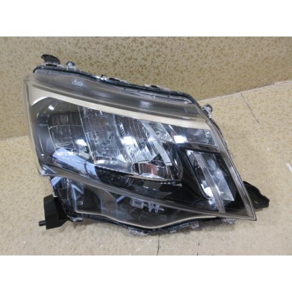 良品 トヨタ ルーミー M900A M910A 後期 純正 LED 右 ヘッドライト