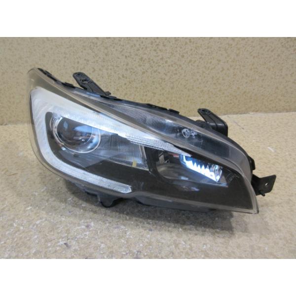 スバル　レヴォーグ　VM4　VMG　純正　LED　右　ヘッドライト　刻印：VC　ICHIKOH　1877　84913VA042